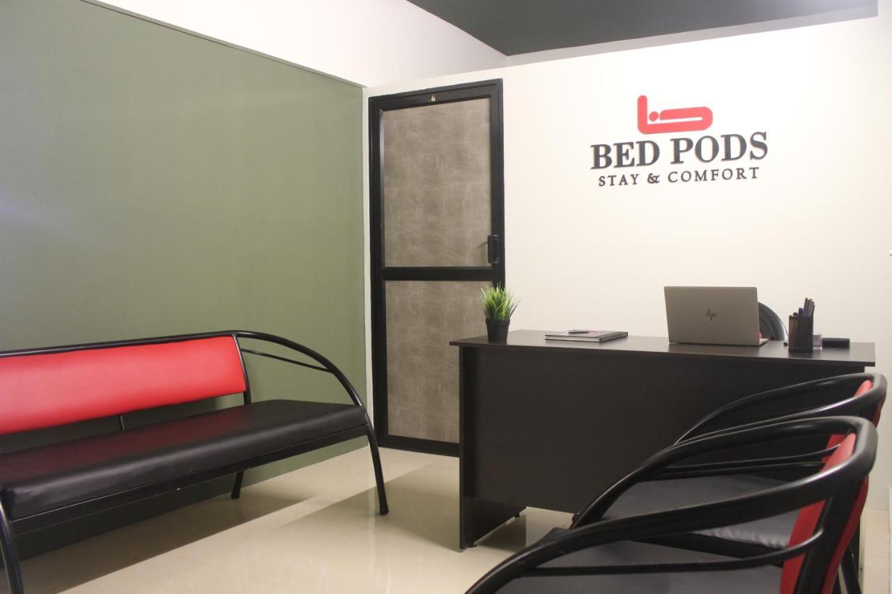 トリバンドラム Bed Podsホステル エクステリア 写真